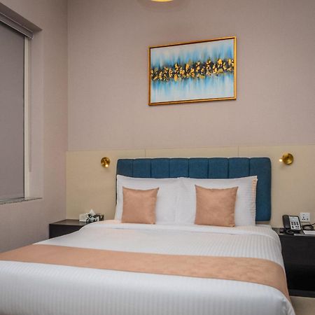 Best Western Plus Dubai Academic City Exterior foto
