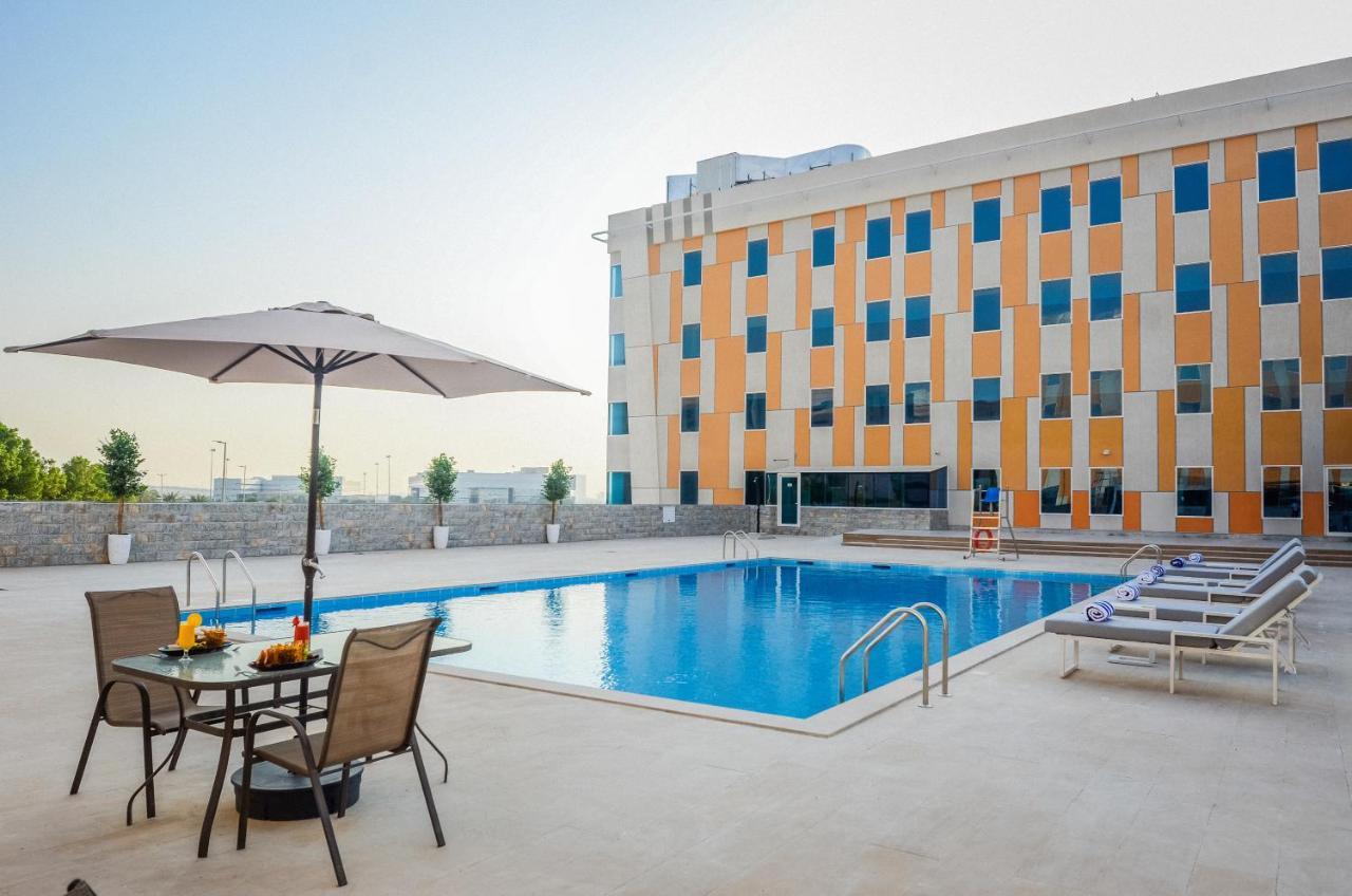 Best Western Plus Dubai Academic City Exterior foto