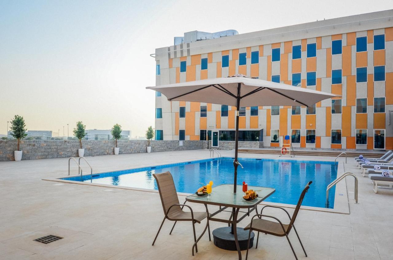 Best Western Plus Dubai Academic City Exterior foto