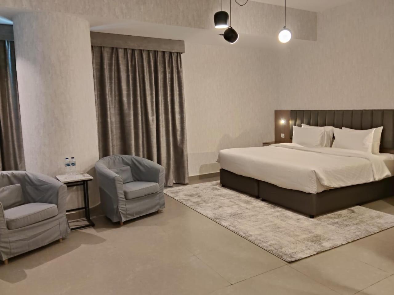 Best Western Plus Dubai Academic City Exterior foto
